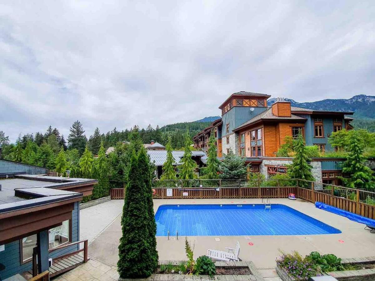 Updated Whistler Creek Studio With Parking Exterior photo